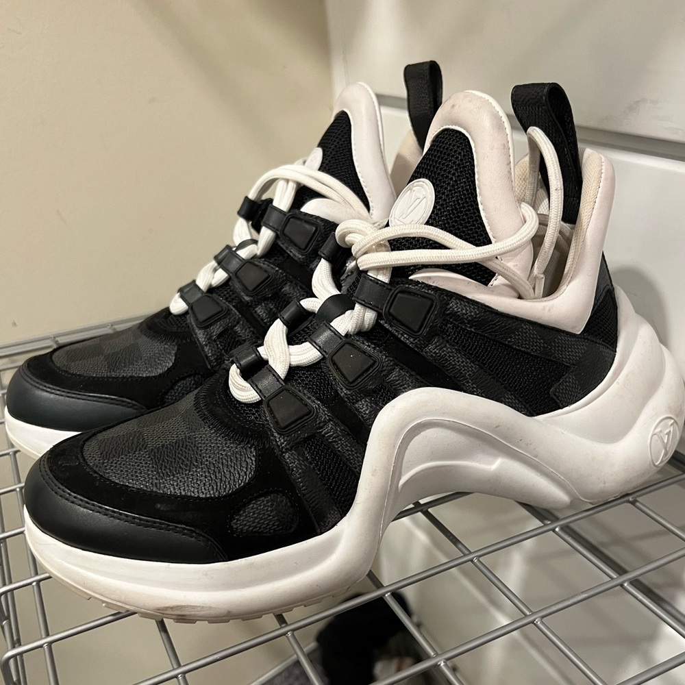 Louis Vuitton women’s sneakers size 37